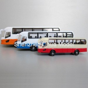 plastic bus--lightless 1:75/1:100/1:150